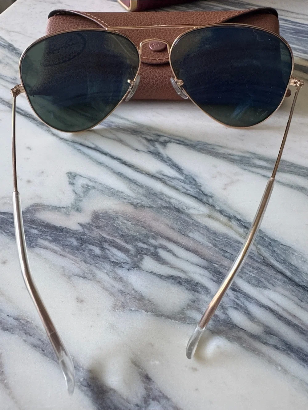 Ray-Ban Classic Aviator Gold Sunglasses with Green Lenses + Case